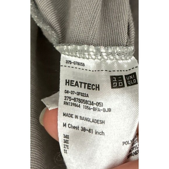 UNIQLO HEATTECH Tee Gray Crewneck T-Shirt Short Sleeve Size Med - Picture 9 of 9